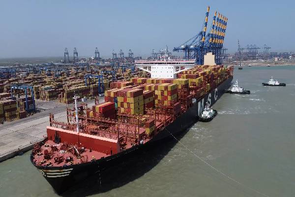 அசாதாரண வானிலை ; கொழும்பு துறைமுகம் முழுமையாக நிறுத்தம் | Colombo Port Completely Shut Down அசாதாரண வானிலை ; கொழும்பு துறைமுகம் முழுமையாக நிறுத்தம் | Colombo Port Completely Shut Down