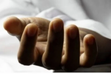 දරු දෙදෙනා ළිඳට දමා මවත් ළිඳට පනී..