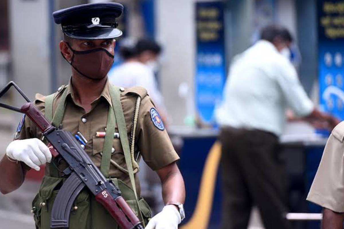 சிறைகளை உலுக்கிய ஒரே நேரக் கலவரங்கள்....! உளவுத்துறை எச்சரித்த பாரிய சதி அம்பலம் | Joint Security Set Up Over Prison Riots In Sl சிறைகளை உலுக்கிய ஒரே நேரக் கலவரங்கள்....! உளவுத்துறை எச்சரித்த பாரிய சதி அம்பலம் | Joint Security Set Up Over Prison Riots In Sl
