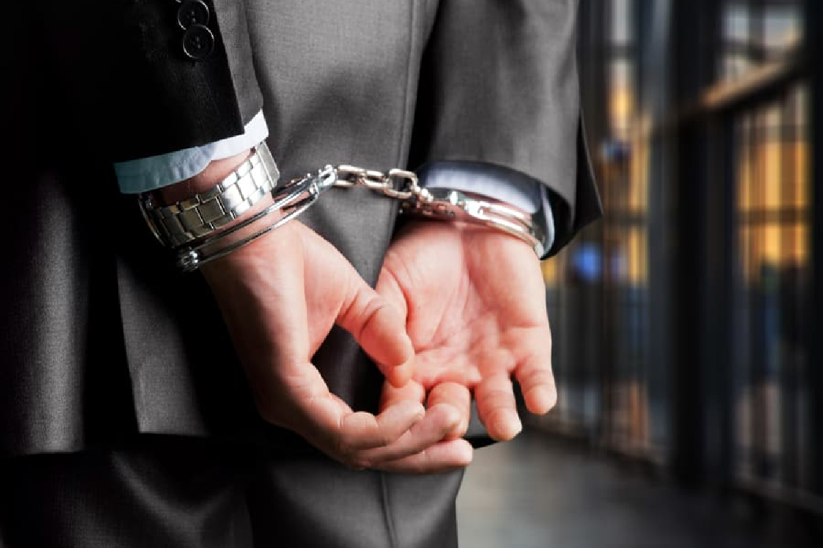 300 மில்லியன் ரூபாய் நிதி மோசடி; கூட்டுறவு வைத்தியசாலைச் சங்கத்தின் தலைவர் கைது | Rs 300 Million Financial Cooperative Rural Matara