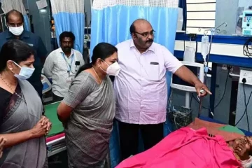 பனை மரம் முறிந்து விழுந்து குழந்தை உயிரிழப்பு - கனிமொழி எம்.பி நேரில் ஆறுதல்..!