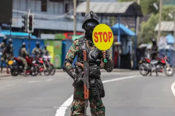 இலங்கையில் இராணுவத்தினரை வரவழைத்தமை குறித்து அமெரிக்கா அதிருப்தி!