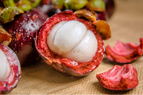 மெல்லிய இடை அழகை எளிதில் பெற வேண்டுமா? மங்குஸ்தான் பழம் சாப்பிடுங்க! | Benefits Of Mangosteen