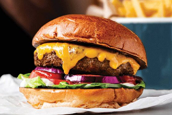 பிரித்தானியாவில் திடீரென ஒன்பது உணவகங்களை மூடும் Byron Burger! | Byron Burger Closes Nine Restaurants In Britain