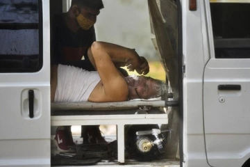 மூன்று மாதத்தில் 50 மில்லியன் மக்கள்... பதறவைக்கும் புதிய தகவல்: தத்தளிக்கும் முதன்மை நாடுகள்