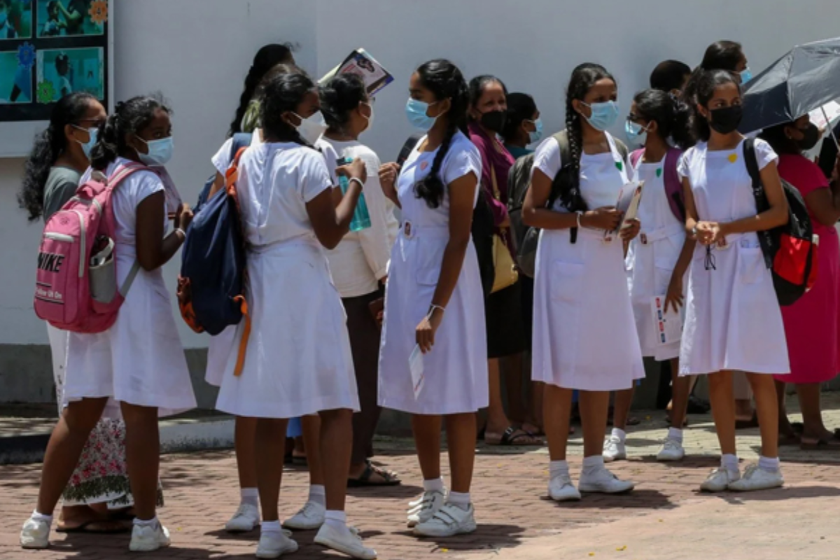 இலங்கையில் பாடசாலை நேரம் மாற்றமா? வெளியான முக்கிய தகவல் | School Hours Set To Change Key Update Released இலங்கையில் பாடசாலை நேரம் மாற்றமா? வெளியான முக்கிய தகவல் | School Hours Set To Change Key Update Released