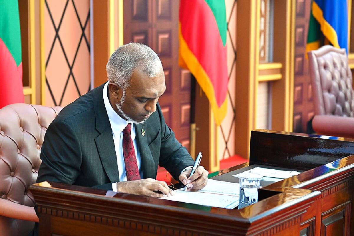 அடுத்த மாதம் இலங்கை வருகின்றார் மாலைதீவு ஜனாதிபதி | Maldivian President To Visit Sri Lanka Next Month