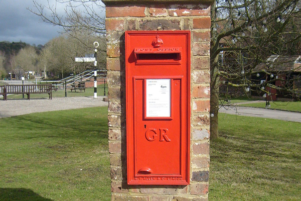 இறந்தவர்களுக்கு கடிதம் அனுப்ப அஞ்சல் பெட்டி | A Post Box To Send Letters To The Dead