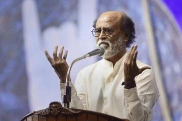 அன்றே கொரோனா பரவலை கணித்த நடிகர் ரஜினி- ட்விட்டரில் டிரெண்டிங்