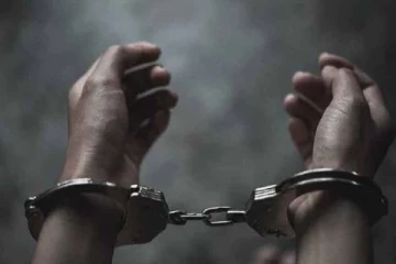 இலங்கை தமிழர் உள்பட ஐவருக்கு சிறை...என்ன காரணம் தெரியுமா?