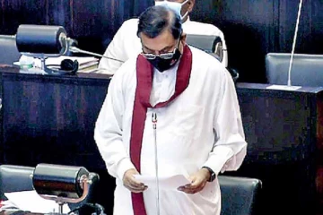 அரச ஊழியர்கள் நாட்டுக்கு சுமை! சம்பளத்தை அதிகரிக்க முடியாது: பசில் ராஜபக்ச