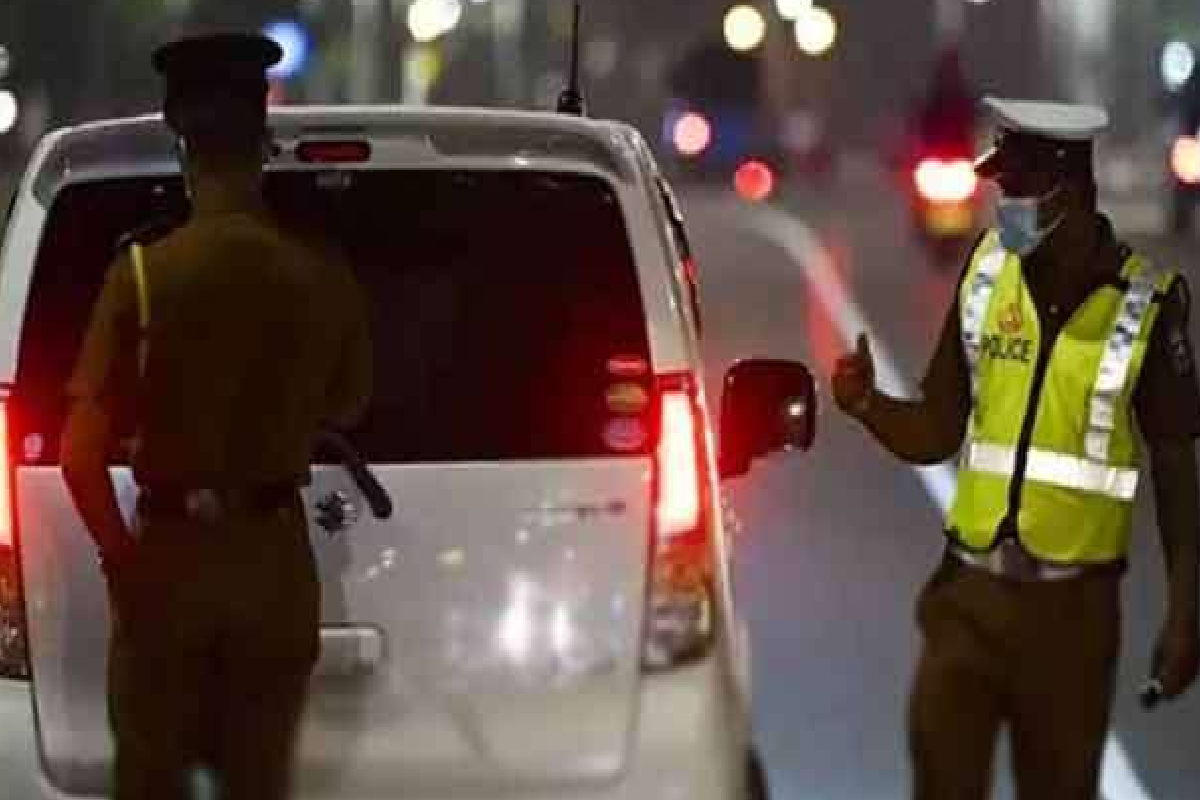 ஒரே நாளில் 587 சந்தேக நபர்கள் அதிரடியாக கைது! | 587 Suspects Arrested Single Day Srilanka Police ஒரே நாளில் 587 சந்தேக நபர்கள் அதிரடியாக கைது! | 587 Suspects Arrested Single Day Srilanka Police