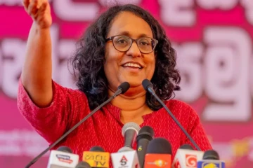 இலங்கையை அலறவிட்ட சிங்கப்பெண் - யார் இந்த ஹரிணி அமரசூரிய?