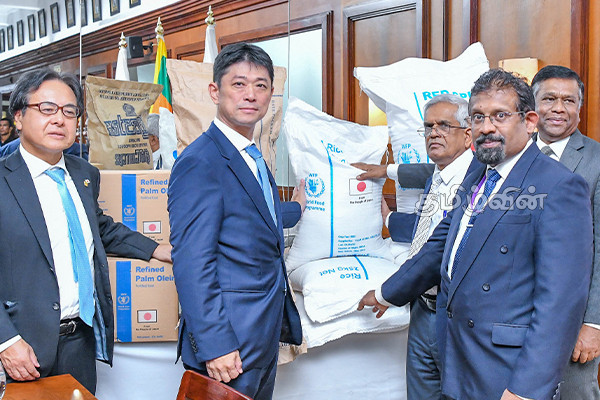 உலக உணவு வேலைத்திட்டத்தின் கீழ் இலங்கைக்கு ஜப்பானின் அன்பளிப்பு (Photos) | Japan Gov Donate Food For Srilankan Schools