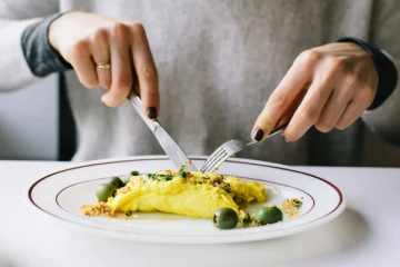 காலை உணவைத் தவிர்ப்பதால் ஏற்படும்  பாதிப்புகள் என்ன தெரியுமா?