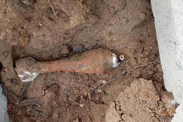 தமிழர் பகுதியில் புதைக்கப்பட்டிருந்த மோட்டார் குண்டு மீட்பு | Mortar Bomb Buried In Tamil Area Recovered