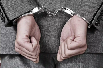 ටෙන්ඩරයක් වෙනුවෙන් විශාල අල්ලසක් අරන් - ව්‍යාපාරිකයෙකු ඇතුළු දෙදෙනෙක් අත්අඩංගුවට