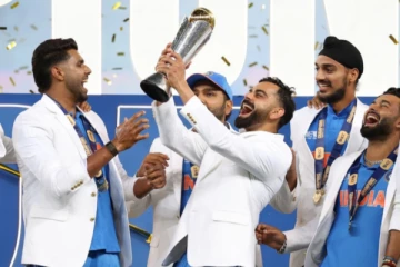 12 ஆண்டுகள் கழித்து சாம்பியன்ஸ் டிராபியை வென்று இந்திய அணி சாதனை!