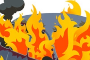 ටවුන් හෝල් ආසන්නයේ මෝටර් රථයක් ගිනි ගනී