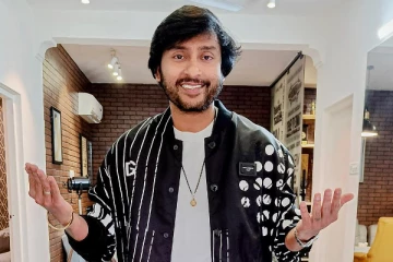 இவர்தான் RJ பாலாஜியின் மனைவியா? காதலிக்குபோதே எடுத்த போட்டோ இதோ