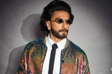 IPL 2022 இறுதி நிகழ்ச்சியில் விஜய்யின் வாத்தி கம்மிங் பாடலுக்கு ஆட்டம் போட்ட ரன்வீர் சிங்- வைரல் வீடியோ