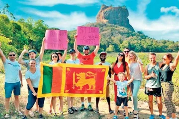 இலங்கை சுற்றுலாத்துறையில் ஏற்பட்ட மாற்றம் - இந்த ஆண்டு கிடைத்த வருமானம்