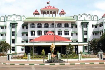 மற்றொருவருக்கு பரோல் வழங்கப்பட்ட நிலையில், ரவிச்சந்திரனுக்கு விடுப்பு வழங்குவதில் என்ன சிக்கல்? - மதுரைக்கிளை கேள்வி