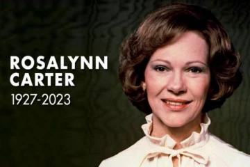 அமெரிக்க முன்னாள் அதிபரின் மனைவி காலமானார்..!