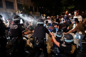 அரசாங்கத்திற்கு எதிரான போராட்டத்தில் வெடித்த வன்முறை: 18 பேர் பலி