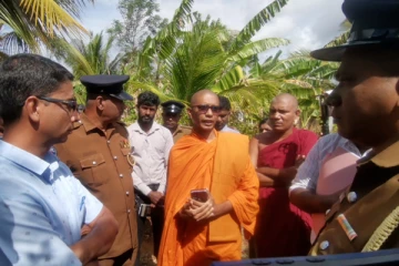 வவுனியாவில் சூரையாடப்படும் தமிழர்களின் விவசாய நிலம்: பின்னணியில் பௌத்த பிக்கு