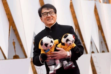 சீனாவின் அரசியலில் சேர விரும்பும் சூப்பர் ஸ்டார் ஜாக்கி சான்!