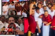 மகிந்த ராஜபக்ச உயிருடன் இருக்கும் வரை மேடைக்கு அழைத்து வர திட்டமிடும் மொட்டுக் கட்சி