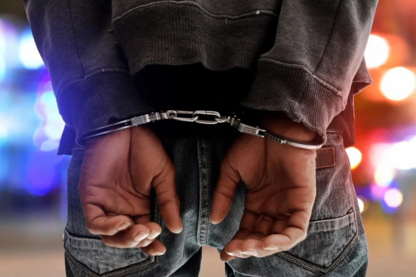 யாழ் போதனாவில் அத்துமீறி தொலைபேசி களவாடிய இளைஞர்: பிறப்பிக்கப்பட்ட உத்தரவு | Youth Steals Phone From Jaffna Hospital