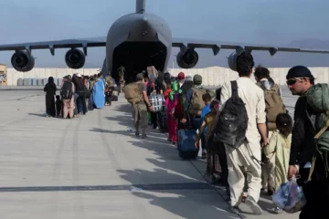 காபூலில் பயங்கரவாத தாக்குதல் அச்சுறுத்தல்!! அமெரிக்கா- பிரித்தானியா விடுத்துள்ள எச்சரிக்கை