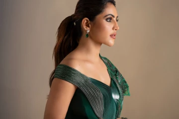 கிளாமர் உடையில் அதுல்யா ரவி.. லேட்டஸ்ட் ட்ரெண்டி ஸ்டில்கள்