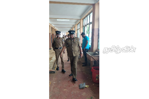 பருத்தித்துறையில் மின் துண்டிப்பு வேளையில் திடீர் சுற்றிவளைப்பு! இருவர் சிக்கினர் | Sudden Encirclement During The Power Outage