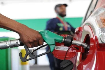 எரிபொருள் விலைகளை அதிகரிக்குமாறு கோரிக்கை!