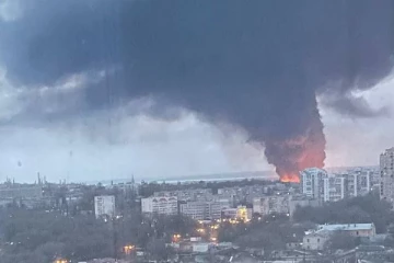 ஏவுகணை மழை பொழிந்த ரஷ்யா.. கொளுந்துவிட்டு எரியும் உக்ரைன் நகரம்! வீடியோ ஆதாரம்