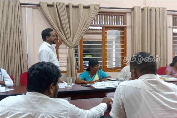 வேலணை பிரதேச சபை அமர்வில் உறுப்பினர்களுக்கிடையே குழப்பநிலை | Velanai Provincial Meeting
