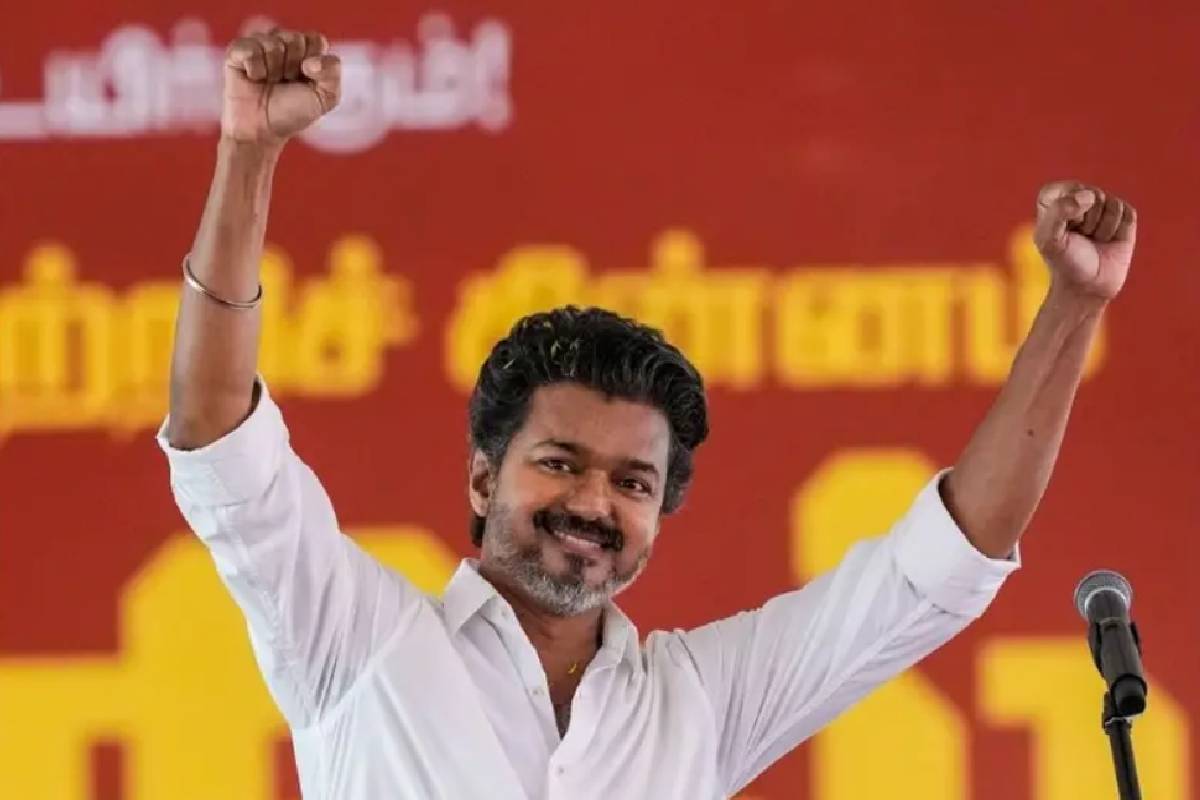 49 ஆண்டுகளுக்குப் பிறகு முதல்வராக நடிகர்! வரலாற்று வெற்றியை பதிவு செய்த விஜய் | Vijays Tvk Set To Break Tamilnadu After 49 Years 49 ஆண்டுகளுக்குப் பிறகு முதல்வராக நடிகர்! வரலாற்று வெற்றியை பதிவு செய்த விஜய் | Vijays Tvk Set To Break Tamilnadu After 49 Years
