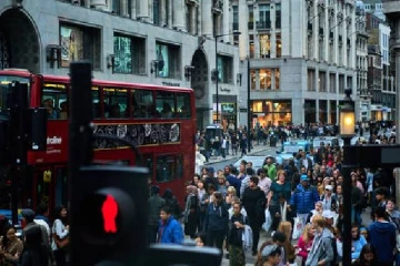 பிரித்தானியாவில் அதிகம் வெறுக்கப்படும் மக்கள் இவர்கள் தான்... ஆய்வில் வெளியான தகவல்