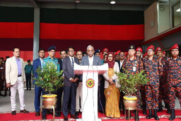 முதன் முறையாக தீயணைப்பு துறையில் பெண்கள் நியமனம்! | First Time Women In The Fire Service Bangladesh