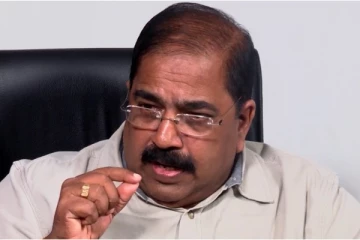 ரணிலின் வரவு-செலவுத் திட்டம் குப்பைக்குள் வீச வேண்டிய ஒன்று - சுரேஷ் காட்டமான அறிக்கை