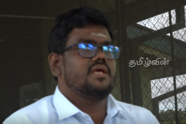 போரதீவுப்பற்று பிரதேச சபைத் தவிசாளரின் நடவடிக்கைகள் : அதிருப்தியில் ஆளும் தரப்பு எம்.பி | Borathivu Pattu Pradeshiya Sabha Chairman Speech போரதீவுப்பற்று பிரதேச சபைத் தவிசாளரின் நடவடிக்கைகள் : அதிருப்தியில் ஆளும் தரப்பு எம்.பி | Borathivu Pattu Pradeshiya Sabha Chairman Speech