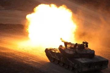 அமெரிக்கா-தென் கொரியாவின் பிரம்மாண்ட துப்பாக்கிச் சூடு பயிற்சி: கொரிய தீபகற்பத்தில் அதிகரிக்கும் பதற்றம்