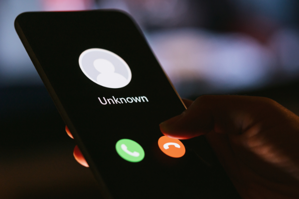 மட்டக்களப்பு ஊடகவியலாளருக்கு தொலைபேசியில் கொலை அச்சுறுத்தல் | A Journalist In Batticaloa Death Threat Call மட்டக்களப்பு ஊடகவியலாளருக்கு தொலைபேசியில் கொலை அச்சுறுத்தல் | A Journalist In Batticaloa Death Threat Call