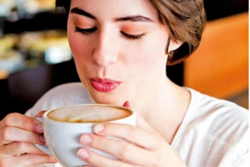 அடிக்கடி காபி குடிப்பதால் உடலில் இந்த மாதிரி பிரச்னைகள் ஏற்படுமா? அவசியம் தெரிந்து கொள்ளுங்கள்