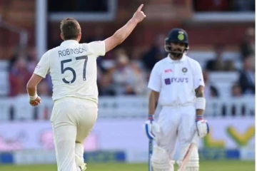 விராட் கோலிக்கு இப்படி பந்து போட்டா ஈசியா அவுட்டாக்கலாம்! ரகசியத்தை உடைத்த இங்கிலாந்து வேகப்பந்து வீச்சாளர் ராபின்சன்