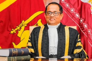 කථානායකට එරෙහිව CIDයට පැමිණිල්ලක්