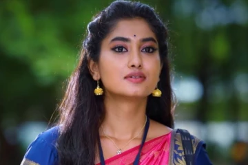 காற்றுக்கென்ன வேலி சீரியல் நடிகை பிரியங்காவா இது.. ட்ரான்ஸ்பரன்ட் சேலையில்